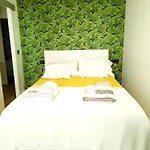 Daire Vivienda Alameda De Santiago *