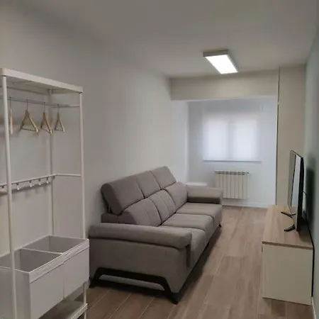 Vivienda Alameda De Santiago * Σαντιάγο ντε Κομποστέλα